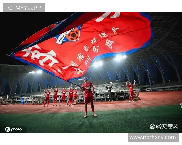 足球城市联赛激战正酣各地球队争夺荣耀与梦想的舞台